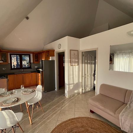 Sunset View Apartment Rivière Noire Екстериор снимка